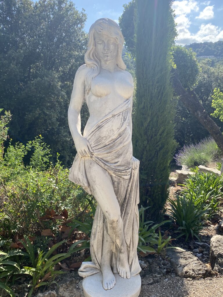 Büste Provence.JPEG